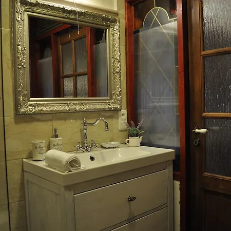 Nice House In Country Style Near Prague بيت للعطل
