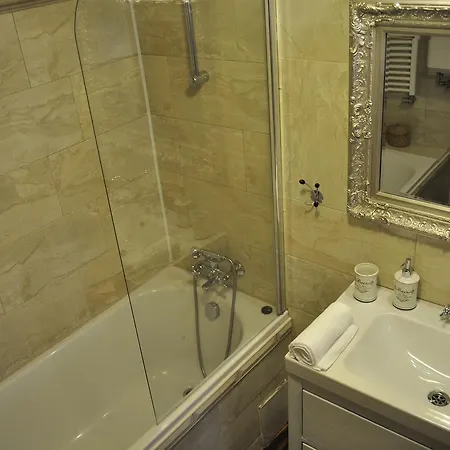 بيت للعطل Nice House In Country Style Near Prague نيمبورك